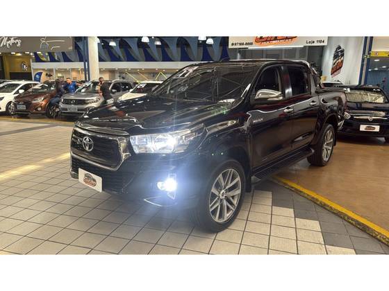 TOYOTA HILUX 2.8 SRV 4X4 CD 16V DIESEL 4P AUTOMÁTICO TOYOTA HILUX 2.8 SRV 4X4 CD 16V DIESEL 4P AUTOMÁTICO